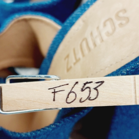 NEW Schutz Callie Blue Velvet Crossover Heeled Mule Sandals F653 - Picture 12 of 12